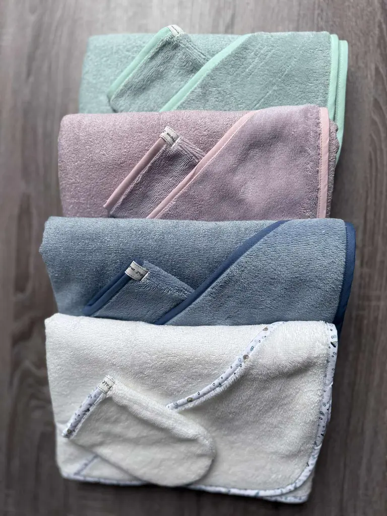 cape de bain bébé en polaire de bambou- 90/90 cm 