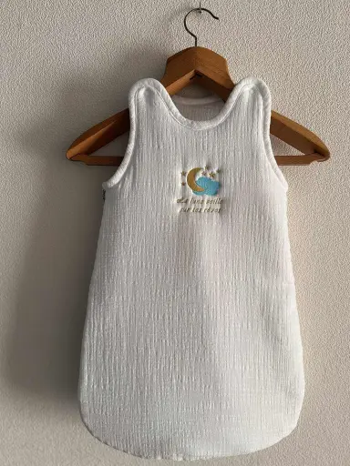 Gigoteuse 1er âge 0-3 mois – Double gaze blanche brodée